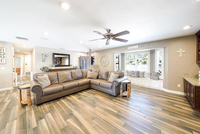 24363 Del Amo Road, Ramona, CA 92065