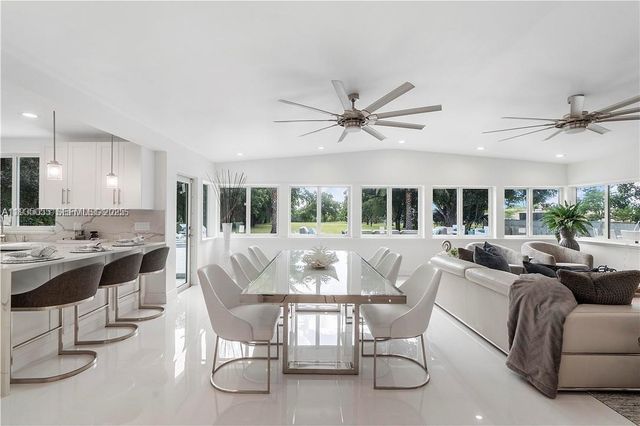 224 E Acre Dr, Plantation, FL 33317