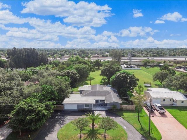 224 E Acre Dr, Plantation, FL 33317