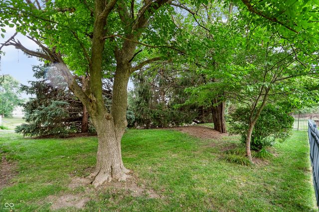 14309 Gentry Drive, Fishers, IN 46038