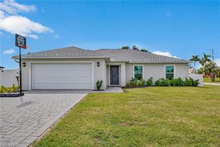1632 SW 28th TER, Cape Coral, FL 33914