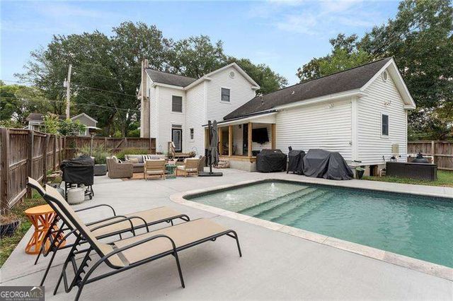 107 Etowah Drive, Cartersville, GA 30120