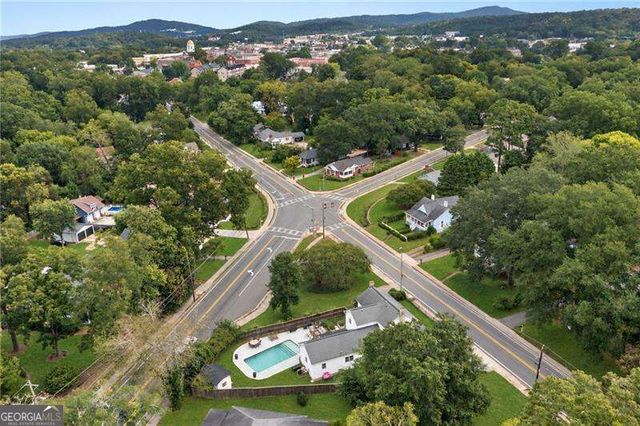 107 Etowah Drive, Cartersville, GA 30120