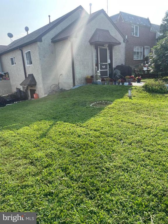 2940 DEVEREAUX AVE, Philadelphia, PA 19149