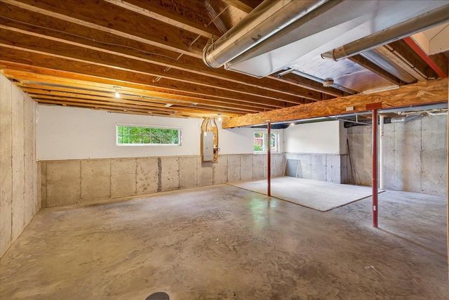 619 Redan Drive, Verona, WI 53593