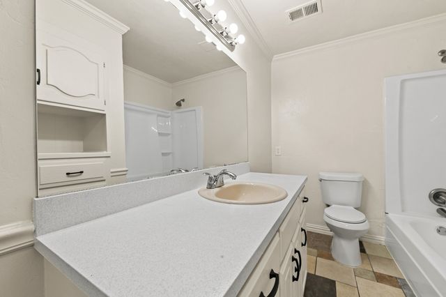 215 Johnson Drive, Duncanville, TX 75116
