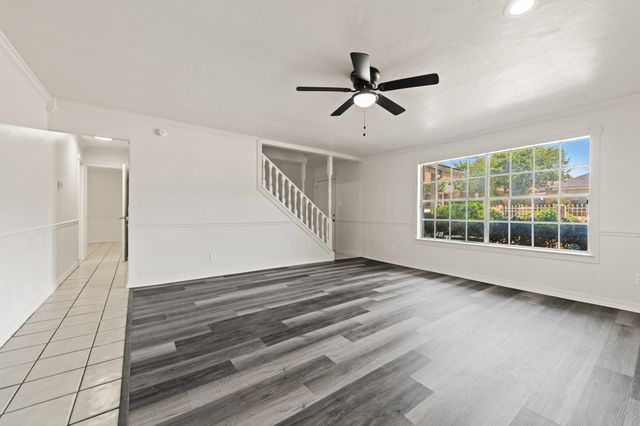 215 Johnson Drive, Duncanville, TX 75116