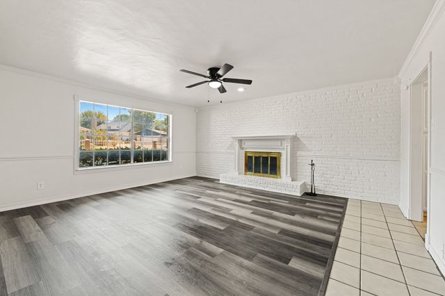 215 Johnson Drive, Duncanville, TX 75116