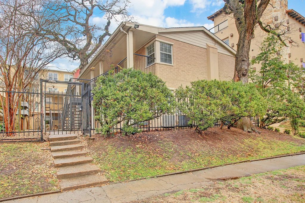 802 Stanford Street 4, Houston, TX 77019