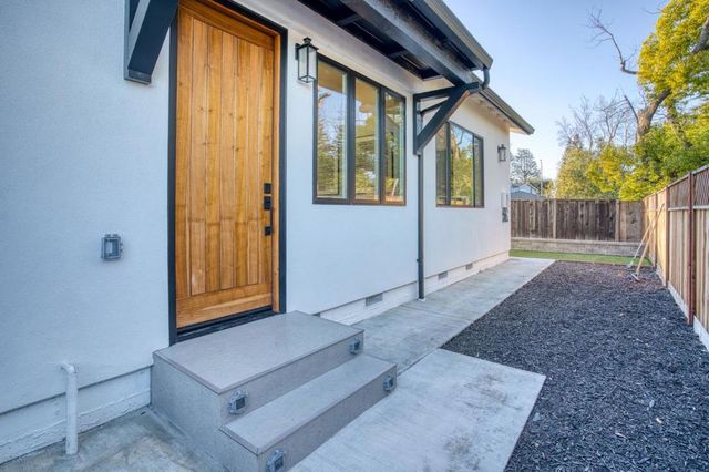 1006 Judson Drive, Mountain View, CA 94040