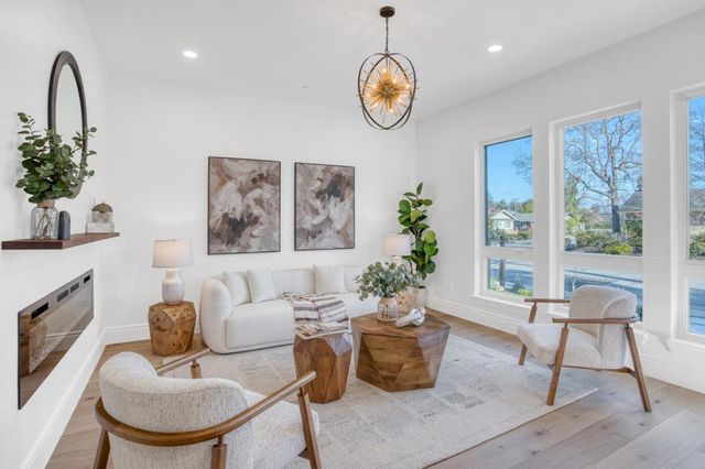 1006 Judson Drive, Mountain View, CA 94040