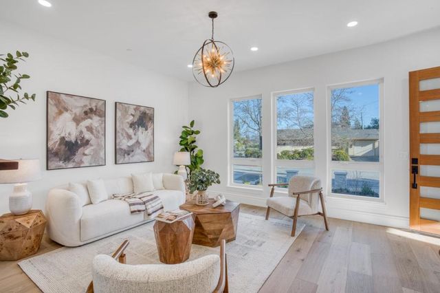 1006 Judson Drive, Mountain View, CA 94040