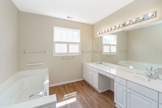 12910 Crestview Drive, Huntley, IL 60142