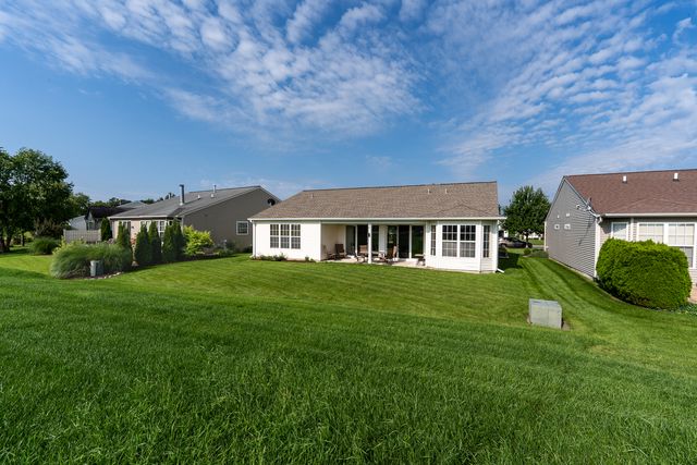 12910 Crestview Drive, Huntley, IL 60142