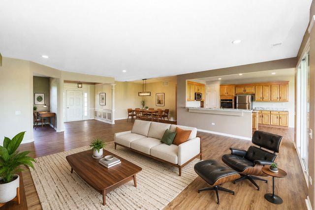 12910 Crestview Drive, Huntley, IL 60142