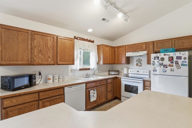 7119 N HOGAN St, Spokane, WA 99217