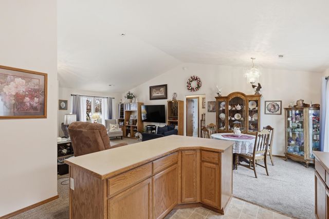 7119 N HOGAN St, Spokane, WA 99217