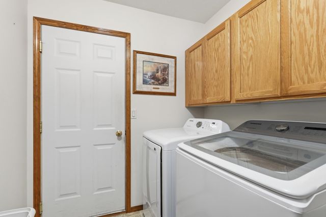 7119 N HOGAN St, Spokane, WA 99217