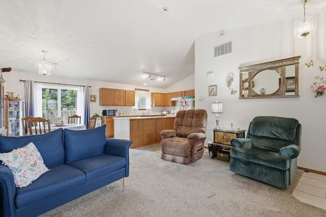 7119 N HOGAN St, Spokane, WA 99217