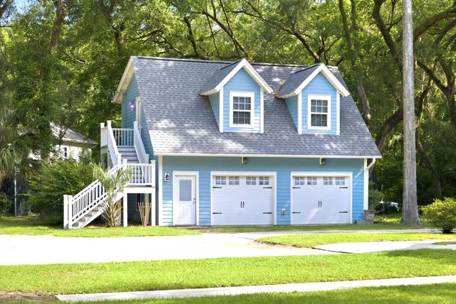 8270 Beach Farm Lane, Edisto Island, SC 29438
