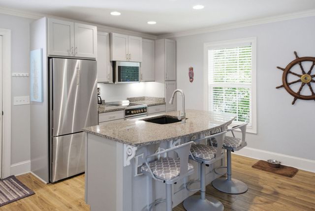 8270 Beach Farm Lane, Edisto Island, SC 29438