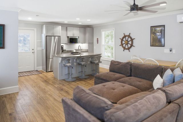 8270 Beach Farm Lane, Edisto Island, SC 29438