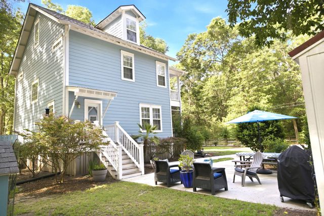 8270 Beach Farm Lane, Edisto Island, SC 29438