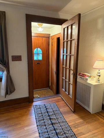 12 Ferncliff Rd, Bloomfield Twp., NJ 07003