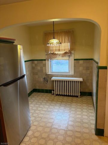 12 Ferncliff Rd, Bloomfield Twp., NJ 07003