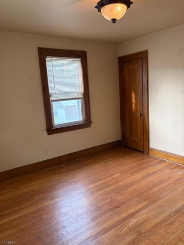 12 Ferncliff Rd, Bloomfield Twp., NJ 07003