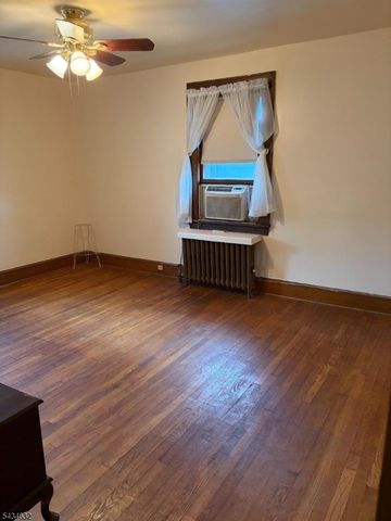 12 Ferncliff Rd, Bloomfield Twp., NJ 07003