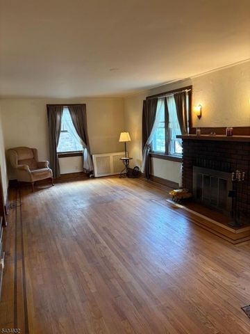 12 Ferncliff Rd, Bloomfield Twp., NJ 07003