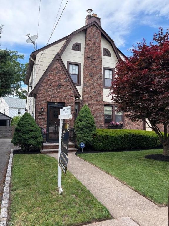 12 Ferncliff Rd, Bloomfield Twp., NJ 07003