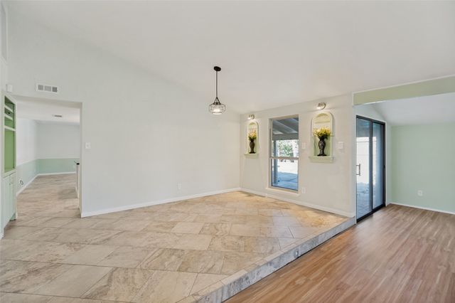 2200 Marble Falls Drive, Carrollton, TX 75007