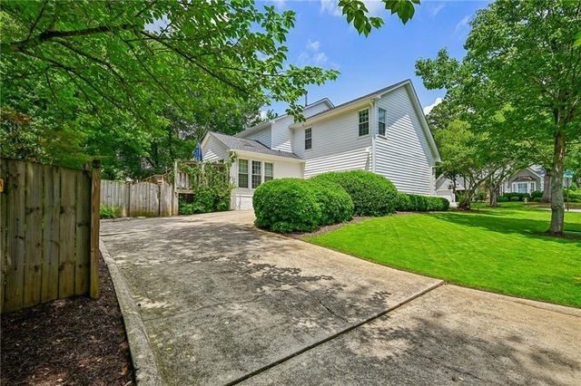 1175 Chalfont Walk NE, Atlanta, GA 30319
