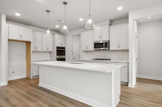200 Jasmine Way, La Vergne, TN 37086
