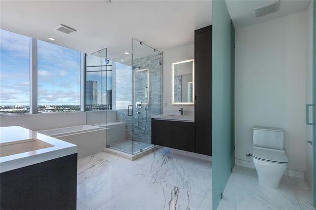 851 NE 1st Ave 1912, Miami, FL 33132