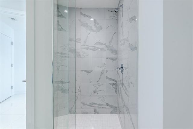 851 NE 1st Ave 1912, Miami, FL 33132