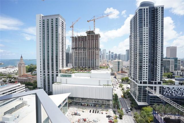 851 NE 1st Ave 1912, Miami, FL 33132