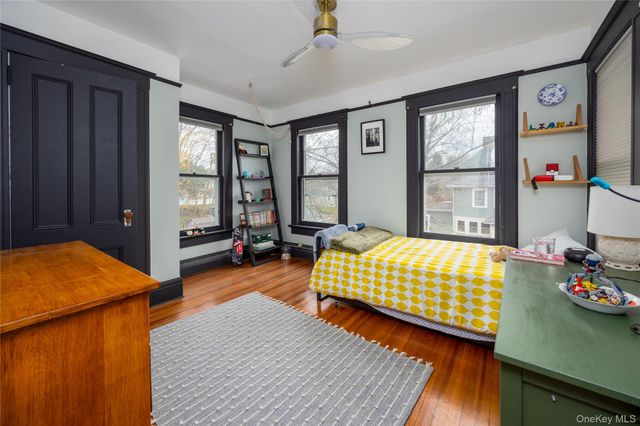 11 Oakland Court, Warwick, NY 10990