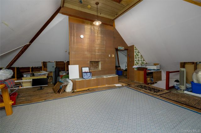 11 Oakland Court, Warwick, NY 10990