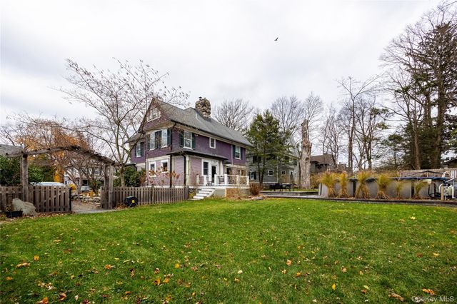 11 Oakland Court, Warwick, NY 10990