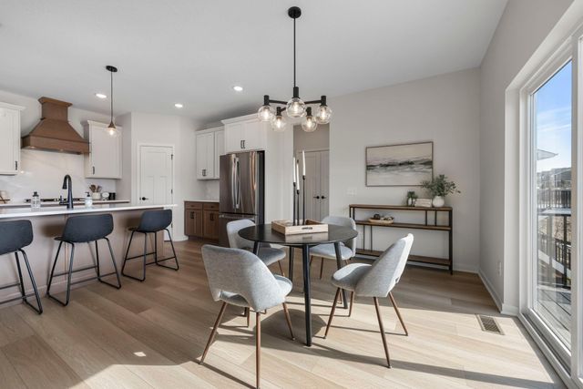 13430 Cadogan Way, Rosemount, MN 55068