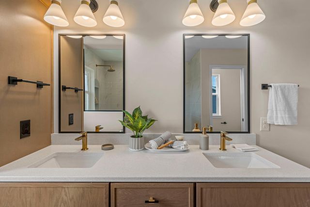 13430 Cadogan Way, Rosemount, MN 55068