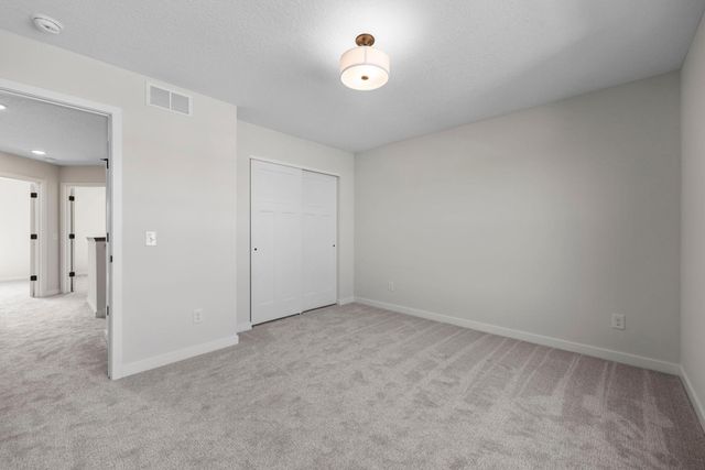 13430 Cadogan Way, Rosemount, MN 55068