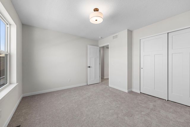 13430 Cadogan Way, Rosemount, MN 55068