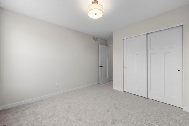 13430 Cadogan Way, Rosemount, MN 55068