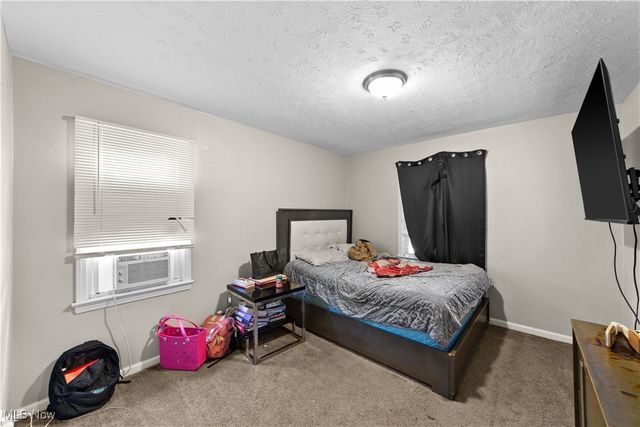 2536 Greenvale Road, Cleveland, OH 44121