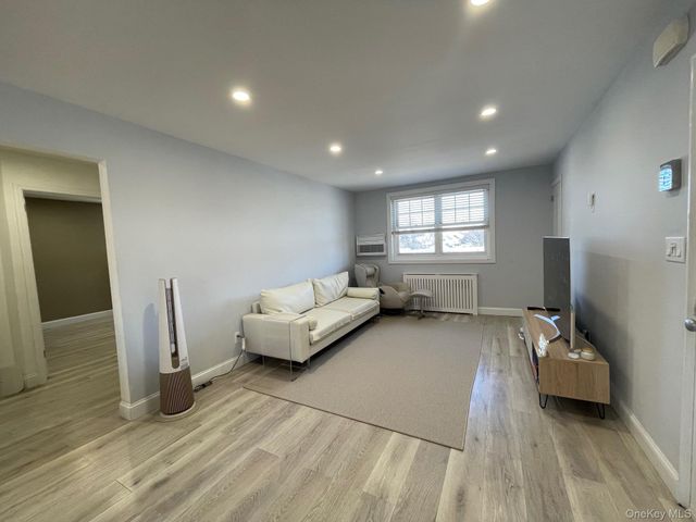 249-20 57TH Avenue 262, Little Neck, NY 11362