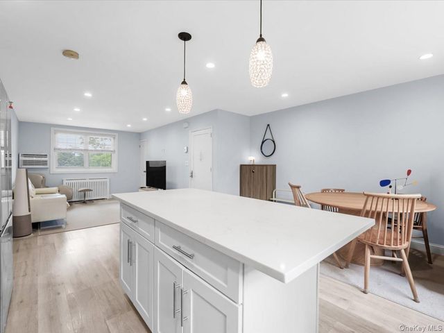 249-20 57TH Avenue 262, Little Neck, NY 11362